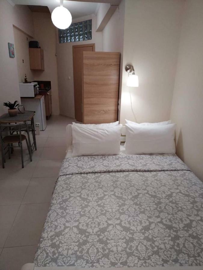 Konstantina'S Studio Near The Beach Chania  Exterior photo